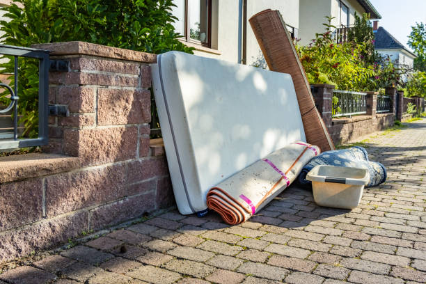 Best Dumpster Rental Services  in Lake Mills, WI